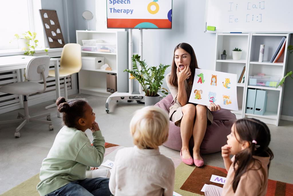 7 Terapi Efektif untuk Anak Terlambat Bicara (Speech Delay)