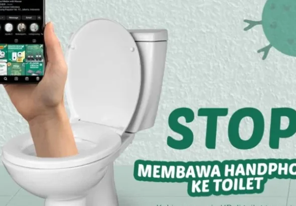 7 Risiko Tersembunyi dari Kebiasaan Membawa HP ke Toilet